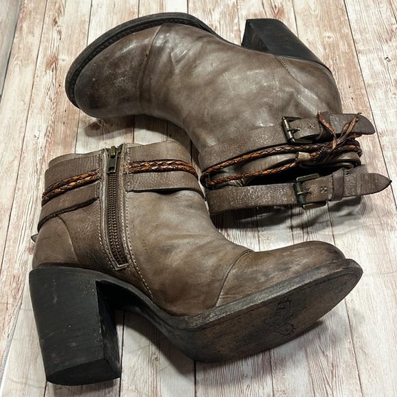 Free Bird by Steven Lion Gray Booties Size 9 - Picture 3 of 12